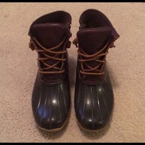 Sperry duck boots